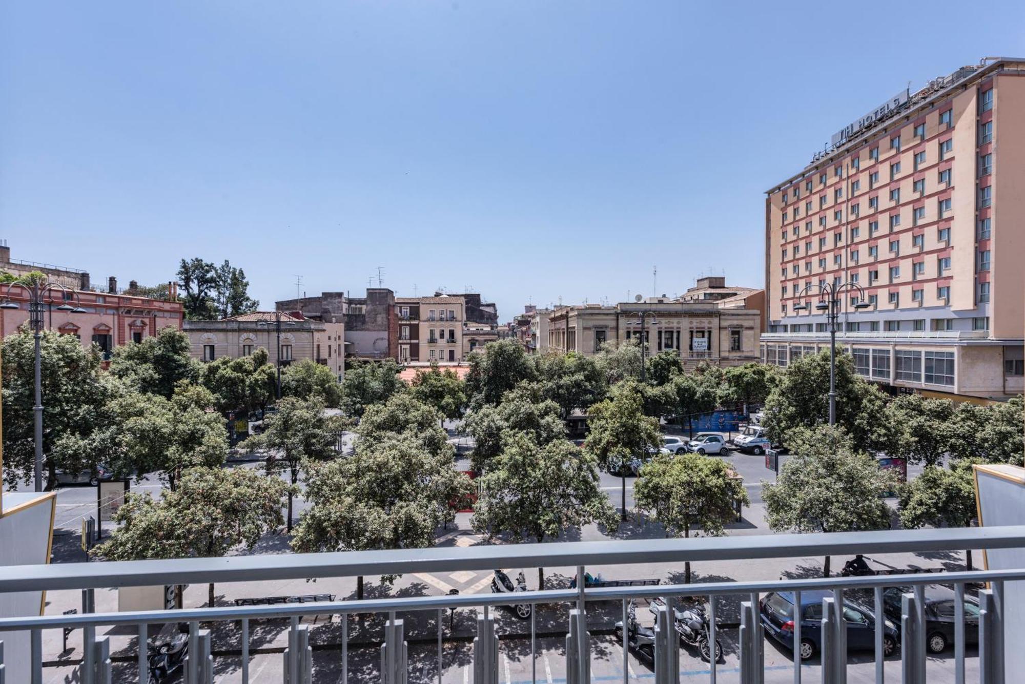 Ferrini Home - Suites Catania Exterior photo